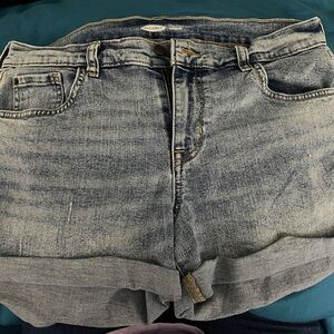Old Navy ladies Jean shorts size 12 boyfriend style